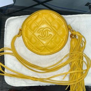 Chanel CC logo purse